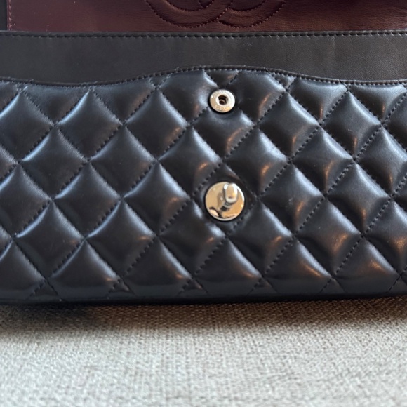 Chanel Flap Bag - Picture 7 of 8